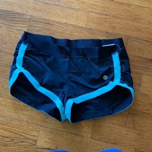 Lululemon hot class shorts